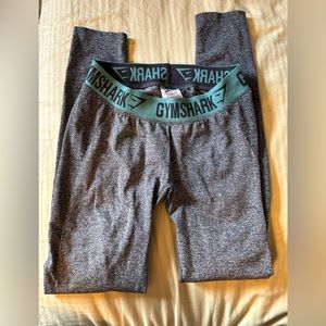 Gymshark leggings gray/green size Medium